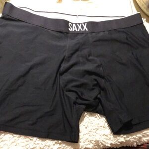 🚨B2G1 New SAXX Black Vibe Boxer Briefs